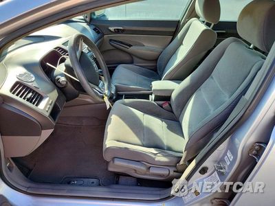 Zdjęcie 7 z 12 samochodu: 2010 HONDA CIVIC LX VIN:2HGFA1F5XAH582056 - miniatura