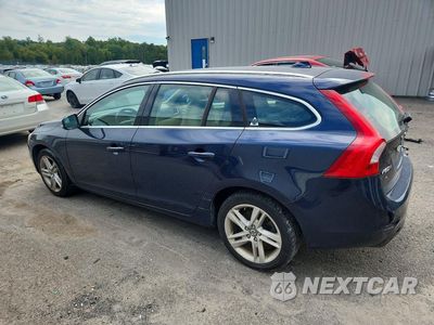 Drugie zdjęcie samochodu z przodu: 2015 VOLVO V60 PREMIER VIN:YV1612SB8F1190984 - miniatura