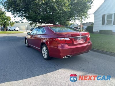 Trzecie zdjęcie samochodu z tyłu: 2010 LEXUS LS 460 VIN:JTHCL5EF3A5004836 - miniatura