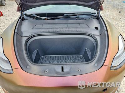 Zdjęcie 11 z 13 samochodu: 2023 TESLA MODEL Y VIN:7SAYGDEE1PF885169 - miniatura