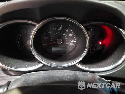 Zdjęcie 9 z 13 samochodu: 2013 KIA SORENTO LX VIN:5XYKT4A21DG372955 - miniatura