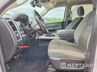 Zdjęcie 7 z 13 samochodu: 2016 RAM 1500 SLT VIN:3C6RR7LT2GG279914 - miniatura
