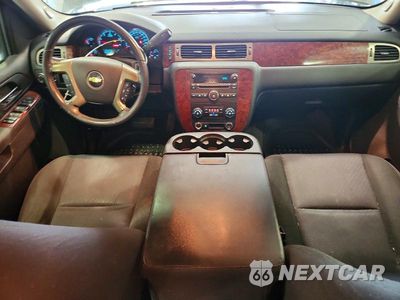 Zdjęcie 8 z 13 samochodu: 2011 CHEVROLET TAHOE C1500 LS VIN:1GNSCAE03BR101649 - miniatura