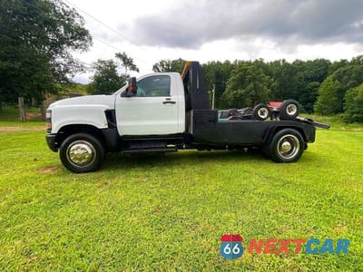 Zdjęcie 9 z 10 samochodu: 2019 CHEVROLET SILVERADO MEDIUM DUTY VIN:1HTKHPVH7KH863006 - miniatura