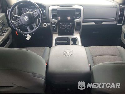 Zdjęcie 8 z 12 samochodu: 2017 RAM 1500 SLT VIN:1C6RR7LM9HS519480 - miniatura