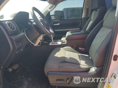 Zdjęcie 7 z 12 samochodu: 2020 TOYOTA TUNDRA CREWMAX SR5 VIN:5TFEY5F11LX269003 - miniatura