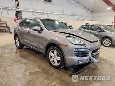 Czwarte zdjęcie samochodu z boku: 2012 PORSCHE CAYENNE VIN:WP1AA2A20CLA06895 - miniatura
