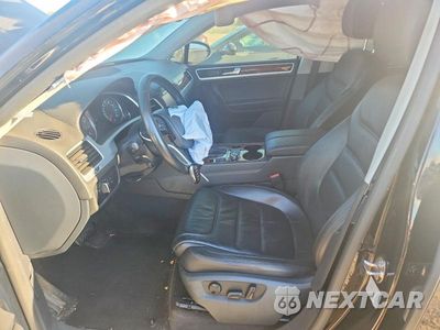 Zdjęcie 7 z 13 samochodu: 2013 VOLKSWAGEN TOUAREG V6 VIN:WVGEF9BP8DD013494 - miniatura