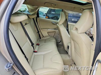 Zdjęcie 10 z 12 samochodu: 2015 VOLVO XC60 T5 PLATINUM VIN:YV440MDM7F2649410 - miniatura