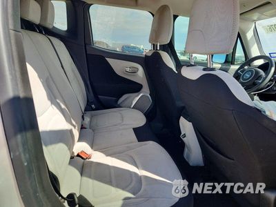Zdjęcie 10 z 12 samochodu: 2018 JEEP RENEGADE LATITUDE VIN:ZACCJABB4JPG89289 - miniatura