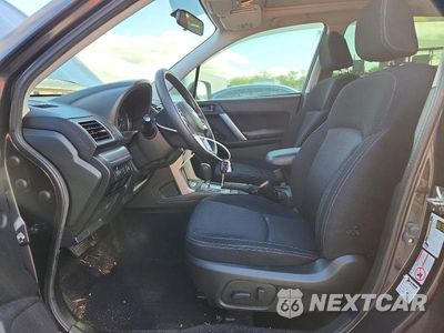 Zdjęcie 7 z 12 samochodu: 2017 SUBARU FORESTER 2.5I PREMIUM VIN:JF2SJADC1HH482217 - miniatura