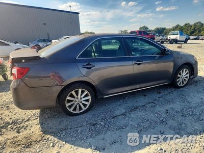 Trzecie zdjęcie samochodu z tyłu: 2013 TOYOTA CAMRY XLE VIN:4T1BF1FK1DU249083 - miniatura