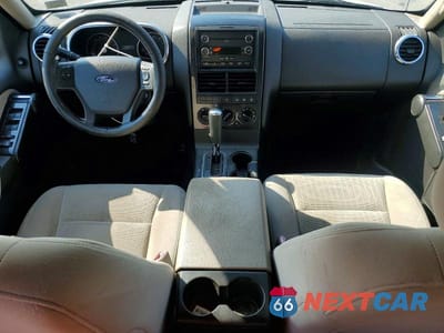Zdjęcie 8 z 13 samochodu: 2008 FORD EXPLORER XLT VIN:1FMEU73E78UA65552 - miniatura