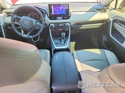 Zdjęcie 8 z 14 samochodu: 2024 TOYOTA RAV4 XLE PREMIUM VIN:JTMB6RFV3RD116930 - miniatura