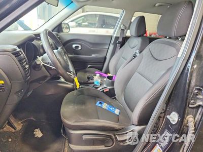 Zdjęcie 7 z 12 samochodu: 2018 KIA SOUL BASE VIN:KNDJN2A2XJ7905713 - miniatura