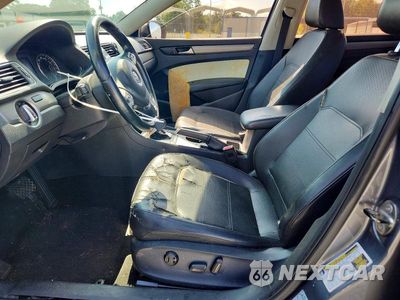Zdjęcie 7 z 12 samochodu: 2014 VOLKSWAGEN PASSAT SE VIN:1VWBP7A36EC004658 - miniatura