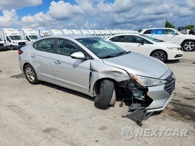 Czwarte zdjęcie samochodu z boku: 2019 HYUNDAI ELANTRA SEL VIN:5NPD84LFXKH466610 - miniatura
