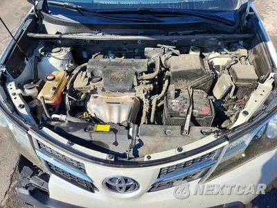 Zdjęcie 12 z 13 samochodu: 2015 TOYOTA RAV4 LIMITED VIN:JTMDFREVXFD134394 - miniatura