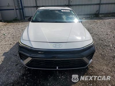 Piąte zdjęcie samochodu w środku: 2025 HYUNDAI ELANTRA N LINE VIN:KMHLR4DF9SU985883 - miniatura