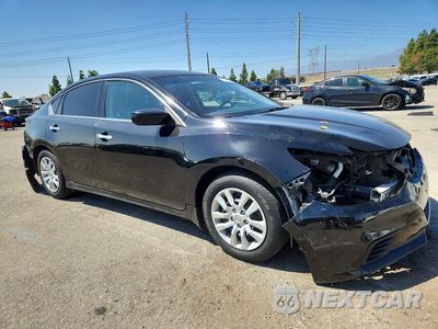 Czwarte zdjęcie samochodu z boku: 2017 NISSAN ALTIMA 2.5 S VIN:1N4AL3AP3HC297242 - miniatura