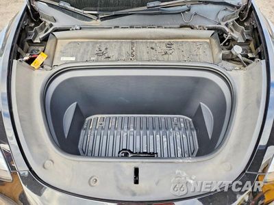 Zdjęcie 12 z 13 samochodu: 2023 TESLA MODEL Y VIN:7SAYGDEE4PA118154 - miniatura