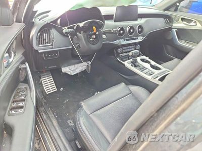 Zdjęcie 8 z 13 samochodu: 2018 KIA STINGER GT1 VIN:KNAE45LC9J6030090 - miniatura