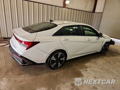 Trzecie zdjęcie samochodu z tyłu: 2025 HYUNDAI ELANTRA SEL CONVENIENCE VIN:KMHLS4DG9SU038226 - miniatura
