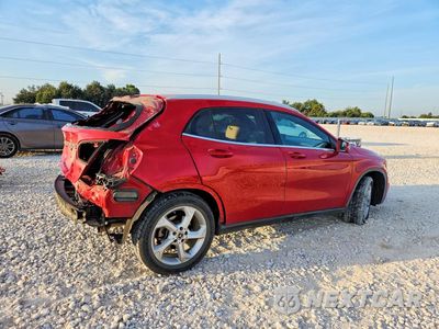 Trzecie zdjęcie samochodu z tyłu: 2018 MERCEDES-BENZ GLA 250 VIN:WDCTG4EB1JJ496006 - miniatura