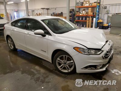 Czwarte zdjęcie samochodu z boku: 2018 FORD FUSION S HYBRID VIN:3FA6P0UU5JR122721 - miniatura