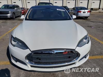 Piąte zdjęcie samochodu w środku: 2013 TESLA MODEL S VIN:5YJSA1DP0DFP06976 - miniatura