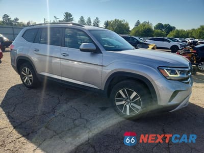 Czwarte zdjęcie samochodu z boku: 2021 VOLKSWAGEN ATLAS SE VIN:1V2LP2CA8MC513282 - miniatura