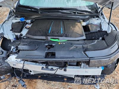 Zdjęcie 11 z 12 samochodu: 2024 HYUNDAI IONIQ 5 LIMITED VIN:KM8KR4DE4RU302565 - miniatura