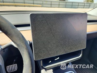 Zdjęcie 9 z 12 samochodu: 2022 TESLA MODEL Y VIN:7SAYGDEF6NF389208 - miniatura