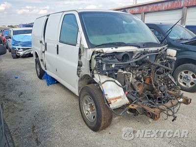 Czwarte zdjęcie samochodu z boku: 2019 CHEVROLET EXPRESS 2500 CARGO DELIVERY VAN VIN:1GCWGAFP0K1240596 - miniatura