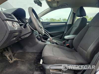 Zdjęcie 7 z 12 samochodu: 2017 VOLKSWAGEN PASSAT S VIN:1VWAT7A33HC029416 - miniatura