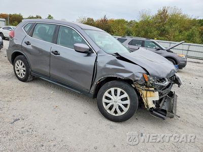 Czwarte zdjęcie samochodu z boku: 2018 NISSAN ROGUE S VIN:KNMAT2MV6JP573118 - miniatura