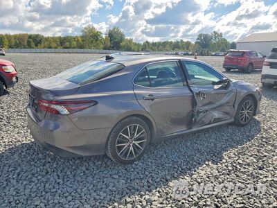 Trzecie zdjęcie samochodu z tyłu: 2024 TOYOTA CAMRY XLE VIN:4T1F11BK0RU128493 - miniatura