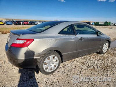 Trzecie zdjęcie samochodu z tyłu: 2008 HONDA CIVIC LX VIN:2HGFG116X8H537840 - miniatura