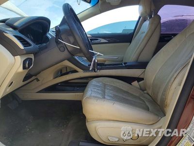 Zdjęcie 7 z 13 samochodu: 2015 LINCOLN MKZ HYBRID VIN:3LN6L2LU3FR627047 - miniatura