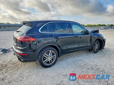 Trzecie zdjęcie samochodu z tyłu: 2016 PORSCHE CAYENNE VIN:WP1AA2A21GKA38282 - miniatura