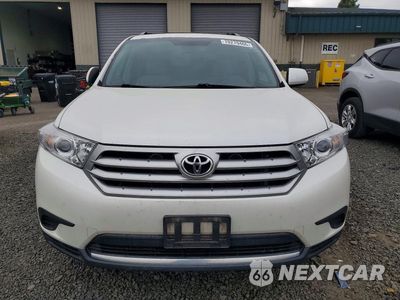Piąte zdjęcie samochodu w środku: 2012 TOYOTA HIGHLANDER BASE VIN:5TDBK3EH0CS100197 - miniatura