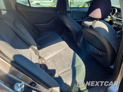 Zdjęcie 10 z 12 samochodu: 2015 KIA OPTIMA LX VIN:5XXGM4A72FG435406 - miniatura