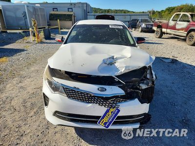 Piąte zdjęcie samochodu w środku: 2018 KIA OPTIMA S VIN:5XXGT4L39JG189749 - miniatura