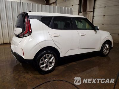 Trzecie zdjęcie samochodu z tyłu: 2025 KIA SOUL LX VIN:KNDJ23AU3S7962451 - miniatura
