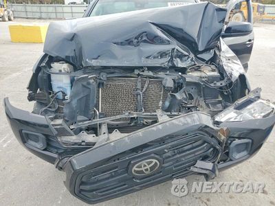 Zdjęcie 11 z 12 samochodu: 2018 TOYOTA TACOMA SR VIN:5TFAX5GN1JX104665 - miniatura