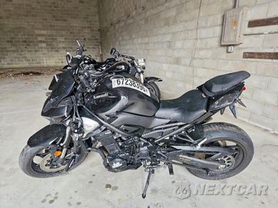 Trzecie zdjęcie samochodu z tyłu: 2025 KAWASAKI ZR900 S VIN:ML5ZRDS12SDA00505 - miniatura