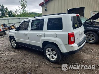 Drugie zdjęcie samochodu z przodu: 2016 JEEP PATRIOT LATITUDE VIN:1C4NJRFBXGD657830 - miniatura