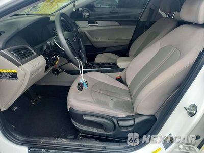 Zdjęcie 7 z 12 samochodu: 2017 HYUNDAI SONATA SE VIN:5NPE24AF8HH556940 - miniatura