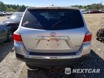 Zdjęcie 6 z 13 samochodu: 2011 TOYOTA HIGHLANDER BASE VIN:5TDBK3EH6BS061369 - miniatura