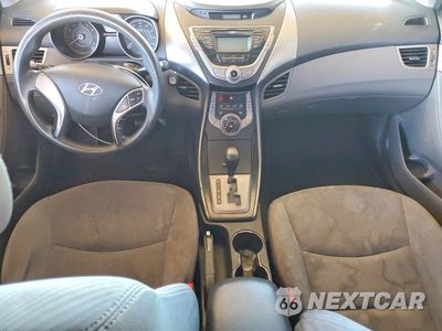 Zdjęcie 8 z 13 samochodu: 2013 HYUNDAI ELANTRA GLS VIN:5NPDH4AE3DH185844 - miniatura